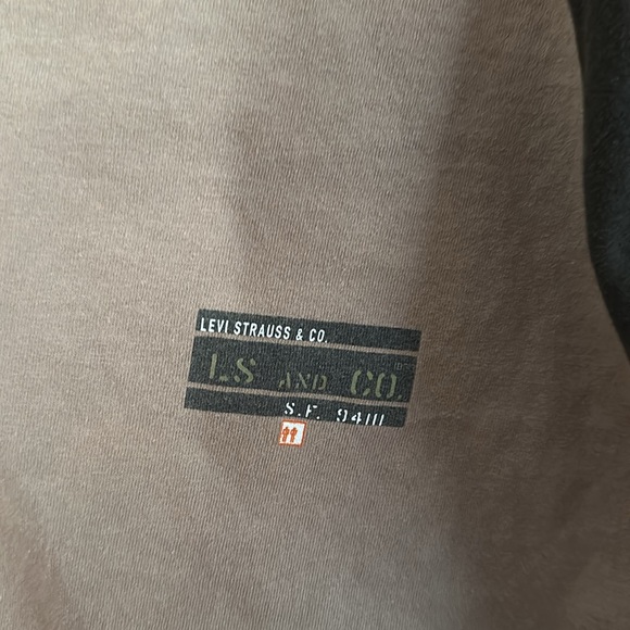 Levis red tab 3/4 sleeve heavier weight t shirt - Picture 2 of 3
